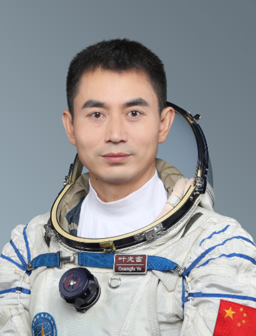 新“太空出差三人组”独家揭秘！走近神十八航天员叶光富