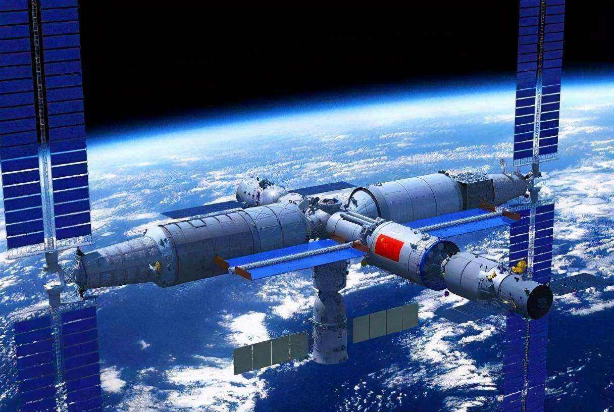 神舟十八号载人飞船与空间站组合体完成自主快速交会对接