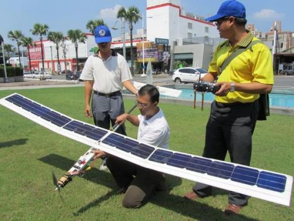 我国研发出太阳能动力微型无人机