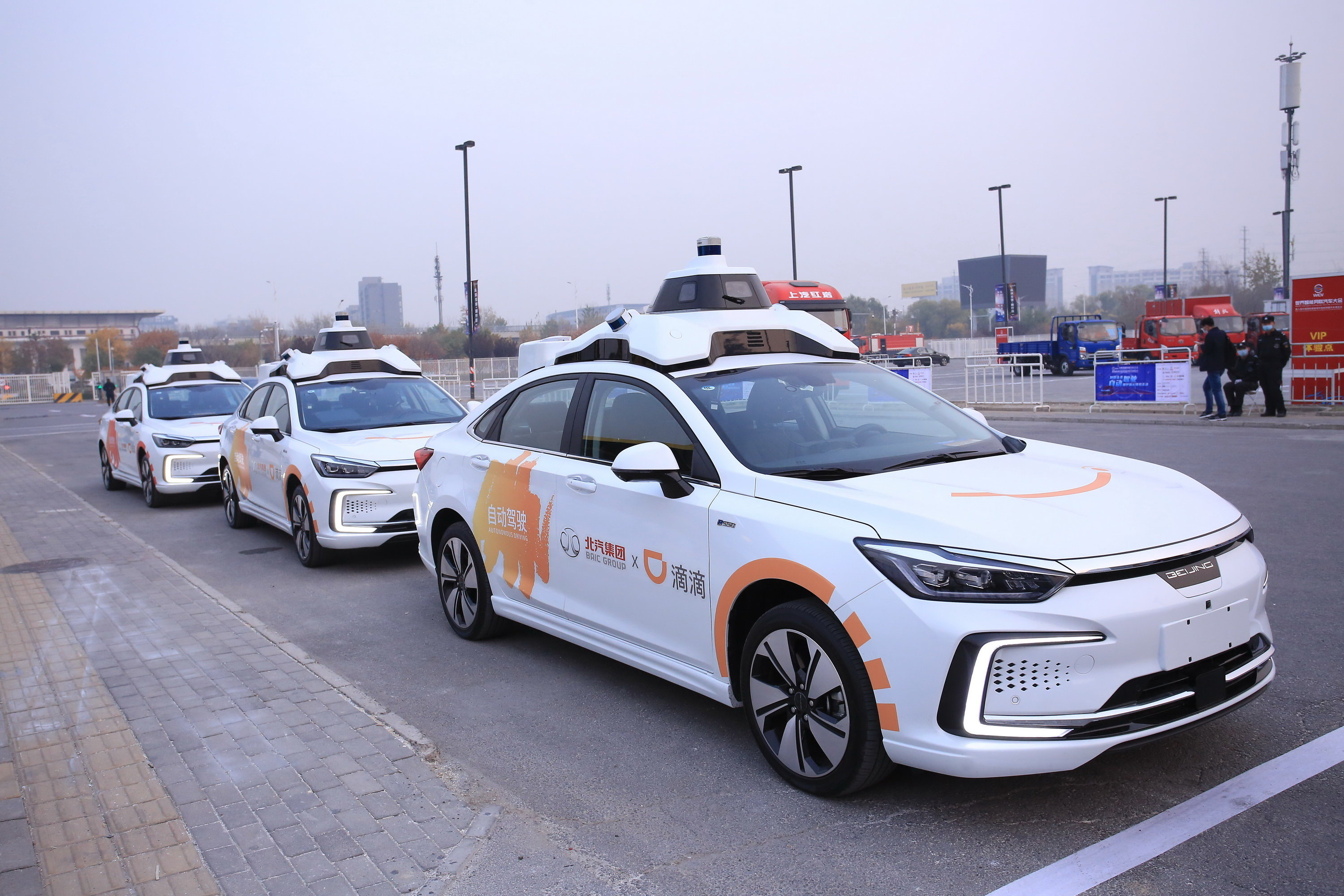 新职业新活力｜智能网联汽车测试员：自动驾驶技术应用的护航者