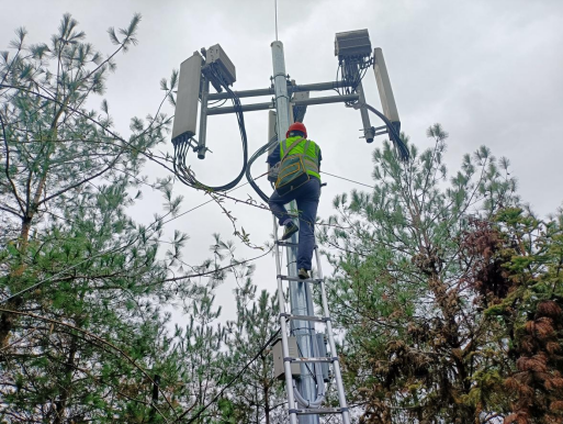 工业和信息化部：累计建设5G基站425万个 5G网络不断向农村地区延伸