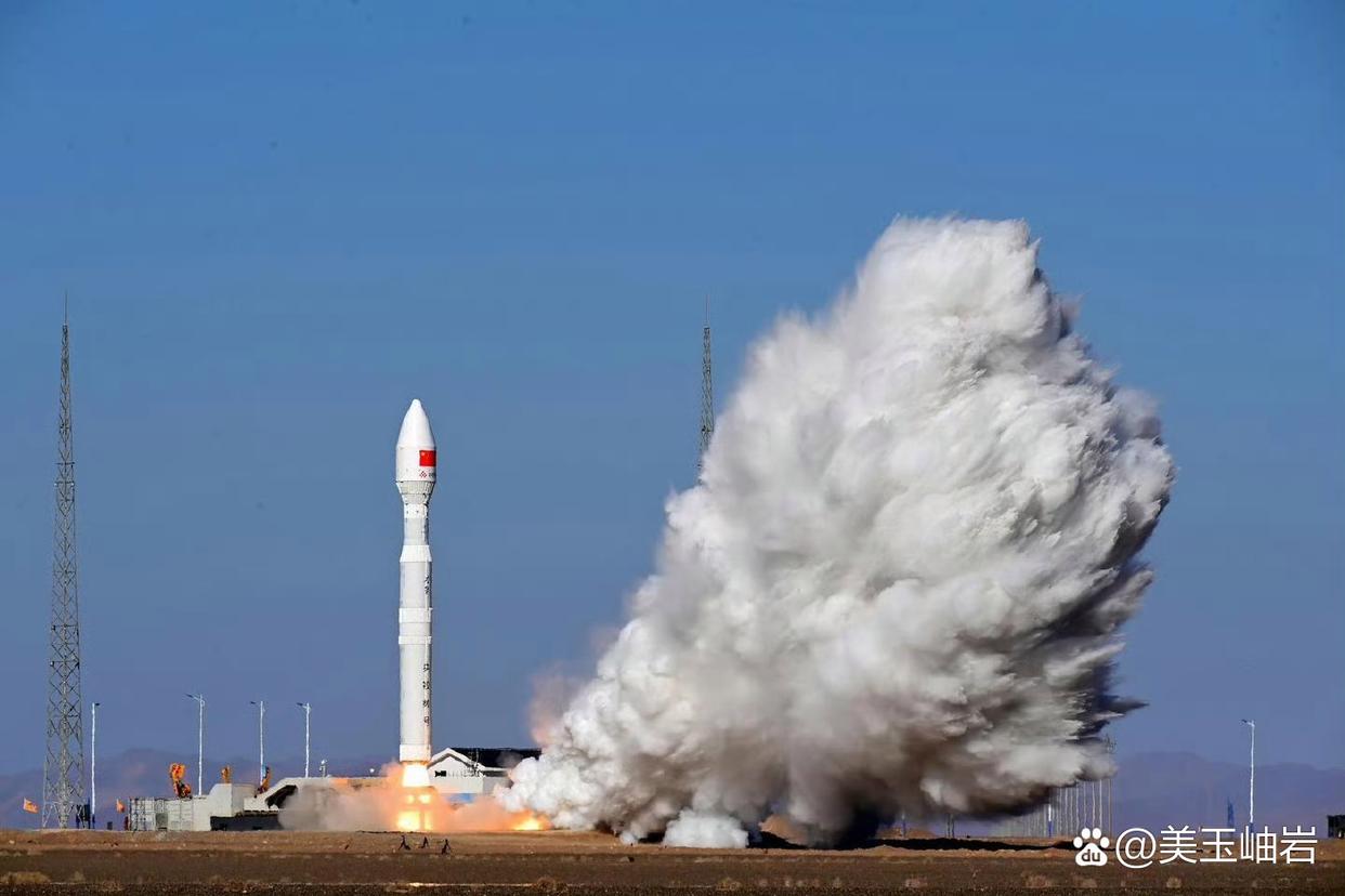 我国成功发射通信技术试验卫星十五号
