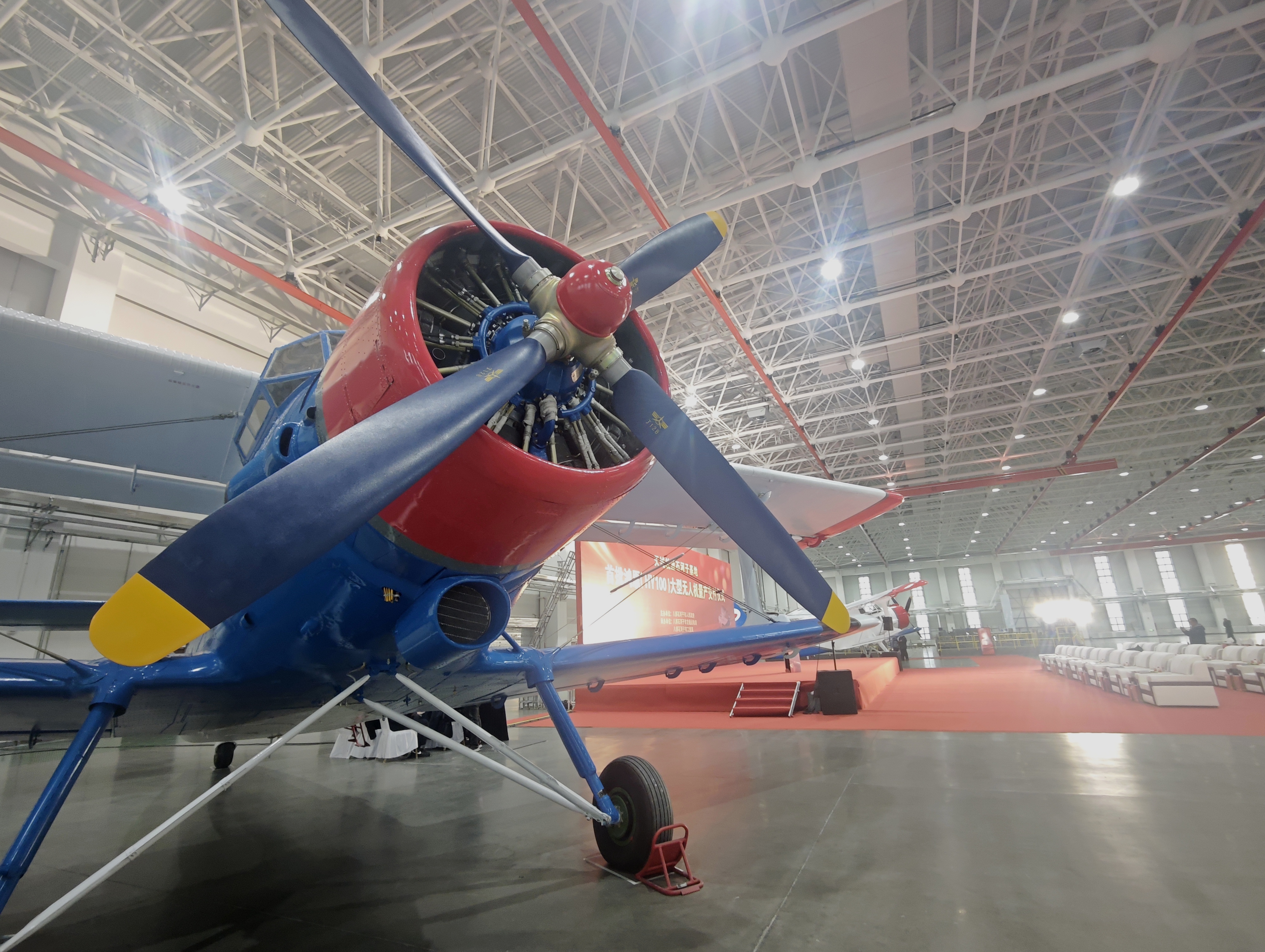 尾座式无人机亮相高原山区防灾救灾演习