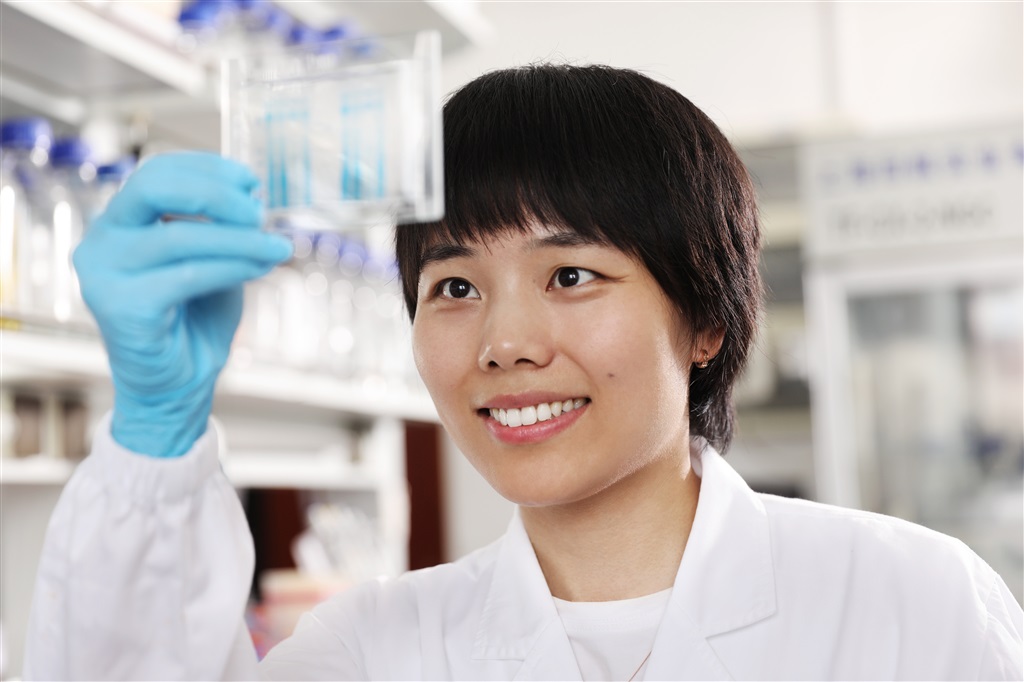 中国科学家在催化反应中实现近100%的贵金属原子利用率