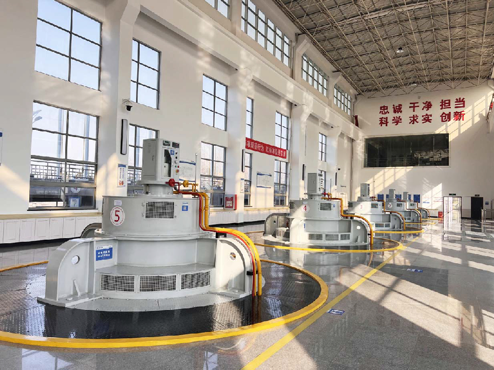 湖北首个江水源能源站：引长江水为城市“降温”